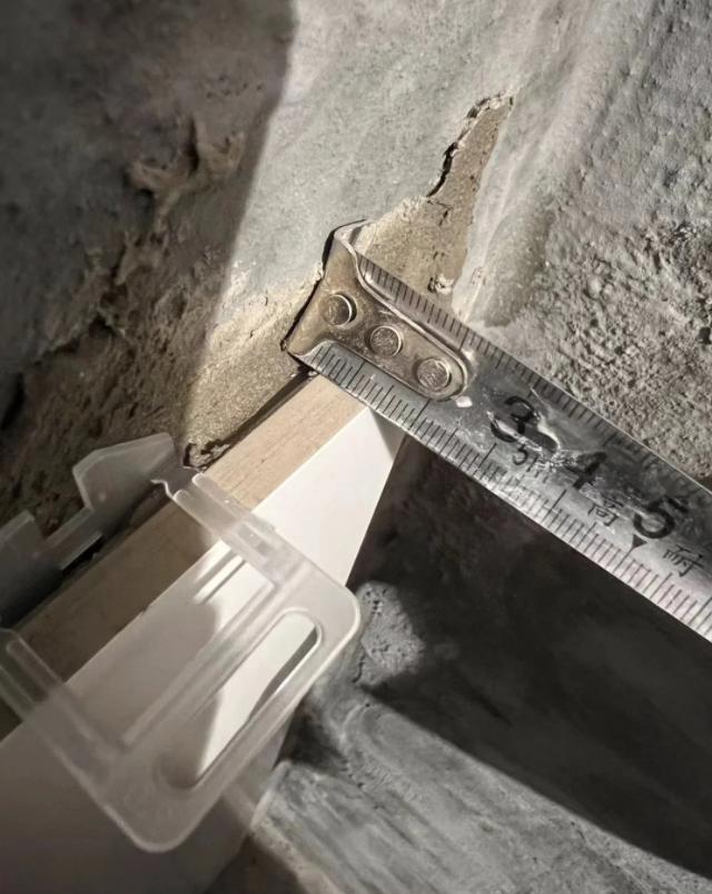 解决墙砖脱落最佳办法是(解决墙砖脱落最佳办法是什么)